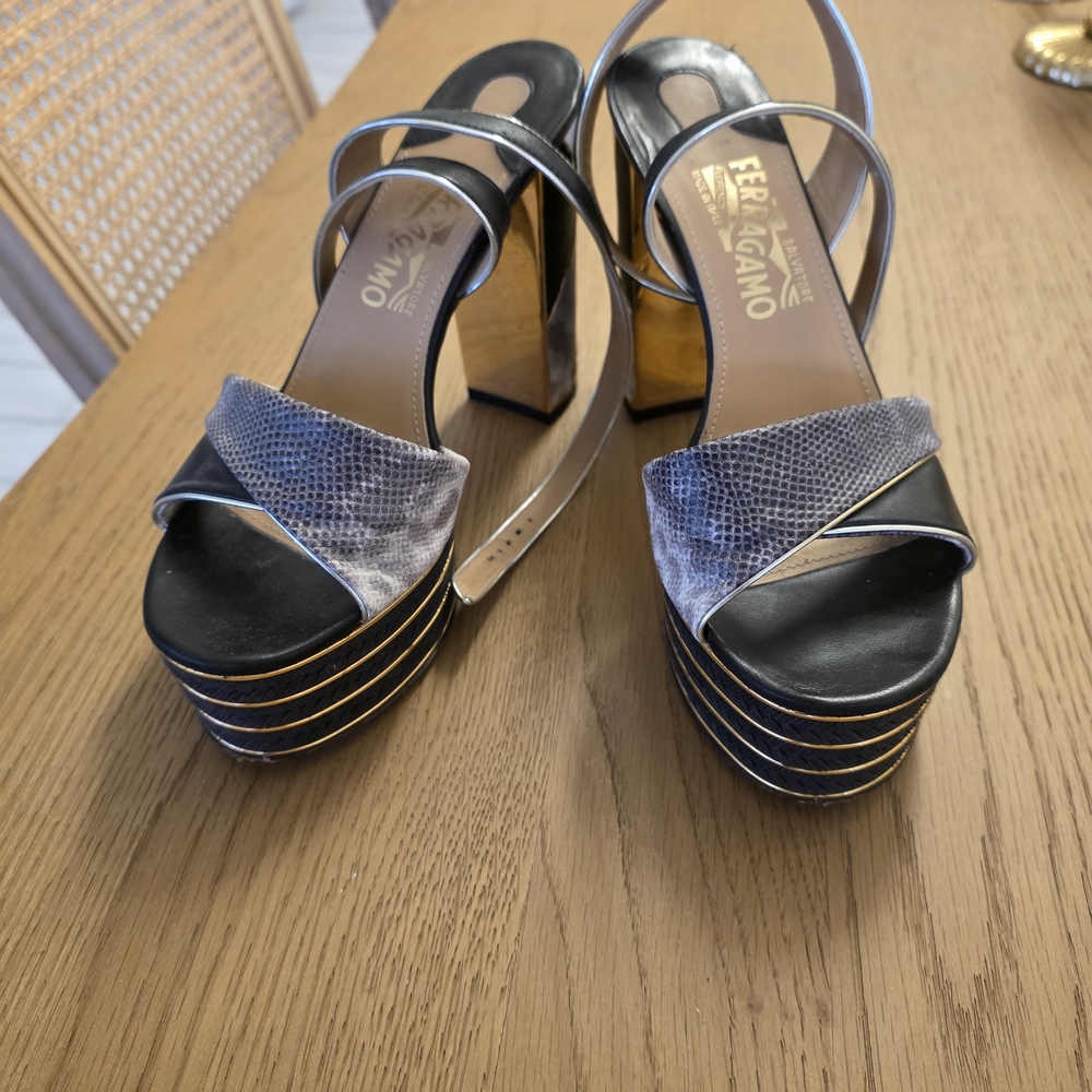 Salvatore Ferragamo Black and Gray Leather Platfform Heels Womans Size 7.5